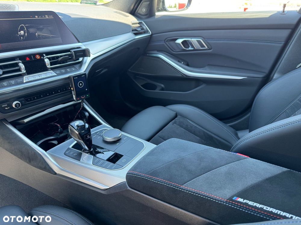 BMW Seria 3 M340i xDrive mHEV sport - 9