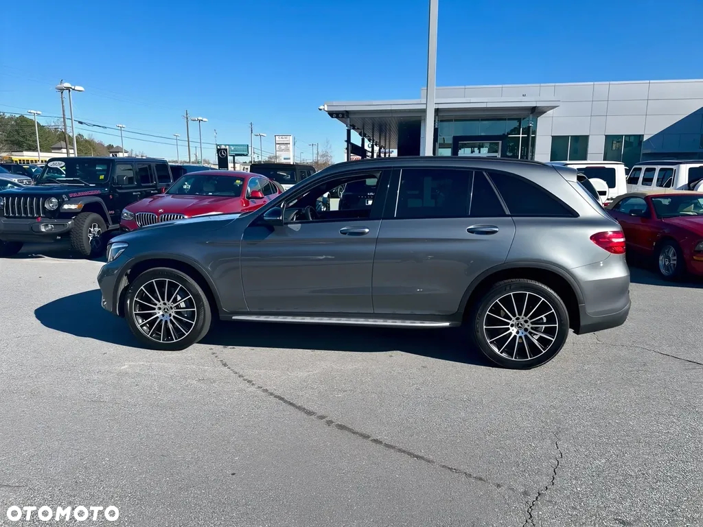 Mercedes-Benz GLC 300 4Matic 9G-TRONIC AMG Line