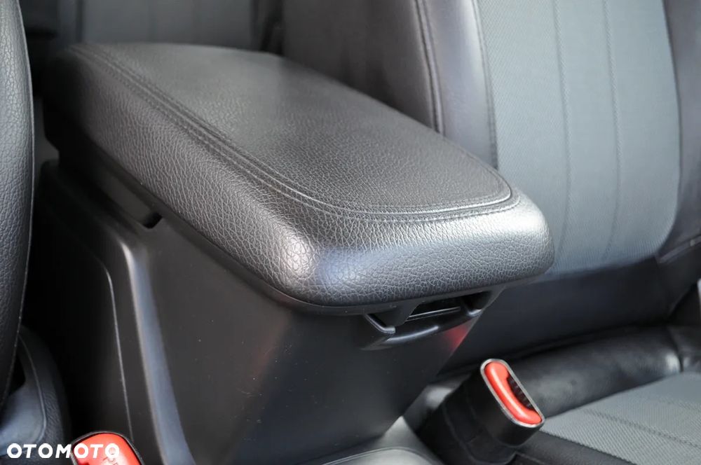 Opel Antara 2.2 CDTI Cosmo - 27
