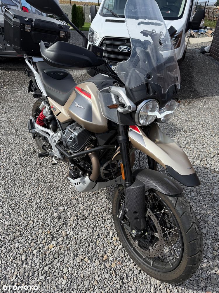 Moto Guzzi V85 - 2