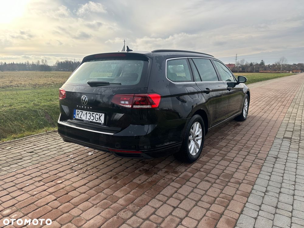 Volkswagen Passat Variant 2.0 TDI (BlueMotion Technology) Highline - 4