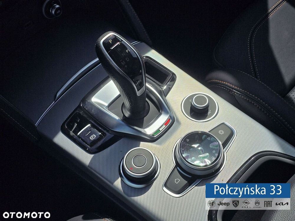 Alfa Romeo Stelvio - 26