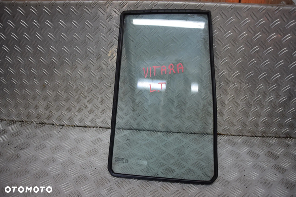 SUZUKI VITARA I 5D SZYBA  LEWA TYŁ