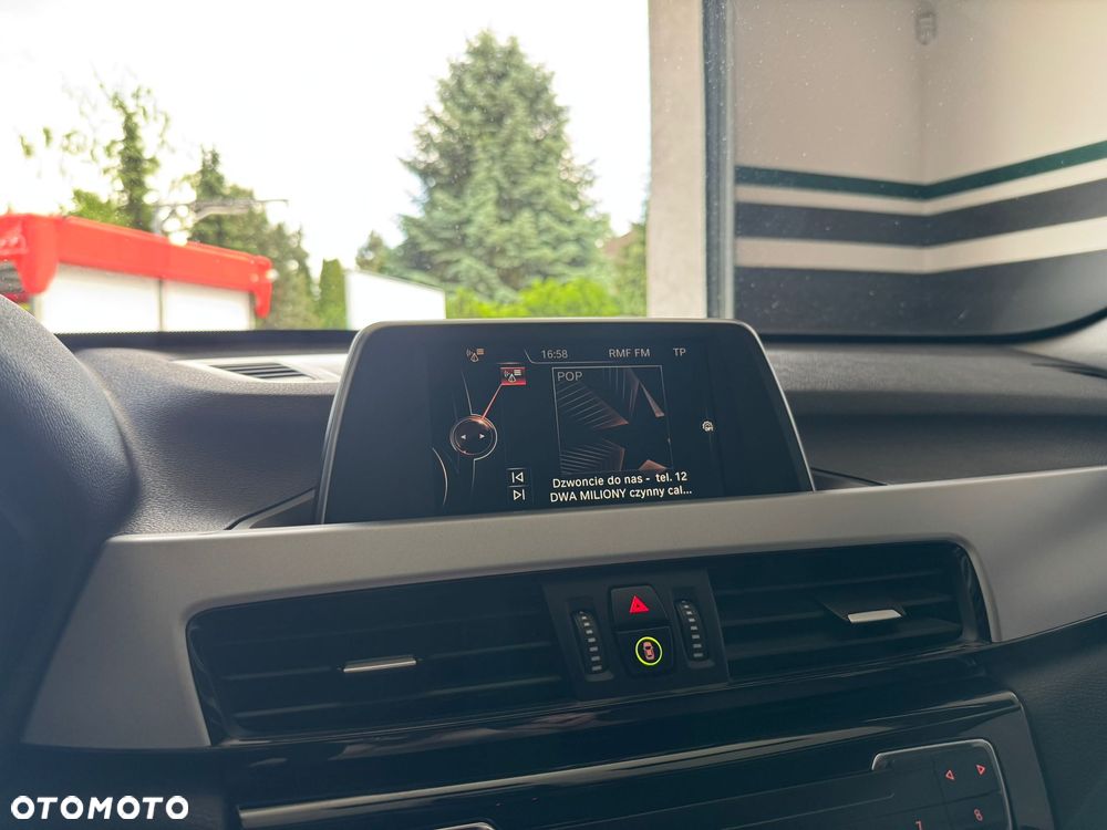 BMW X1 sDrive18i Sport Line - 12