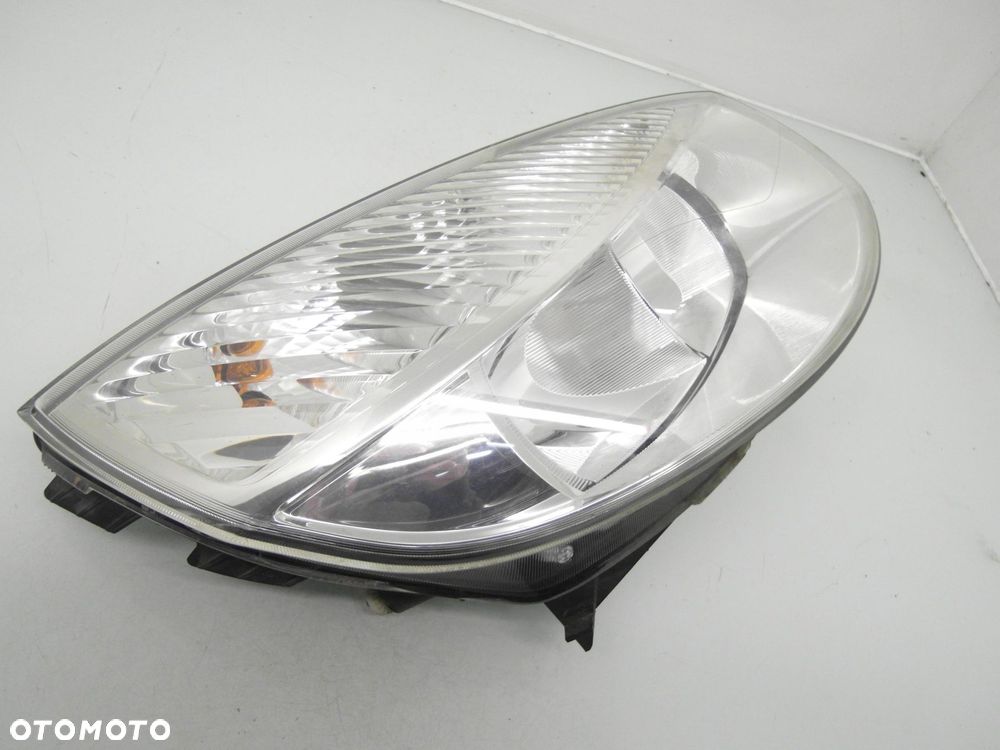 LAMPA PRAWA PRZEDNIA RENAULT SCENIC II 15810400RE - 12