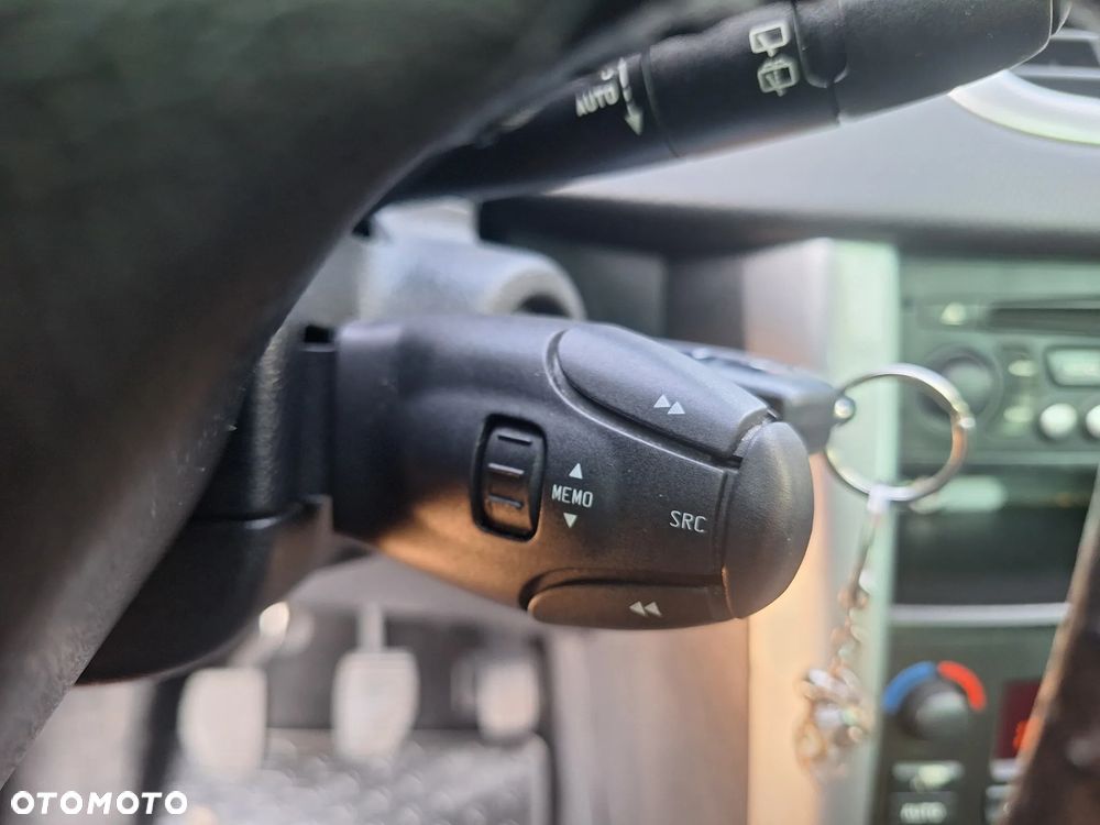 Peugeot 207 Outdoor 1.6 - 23