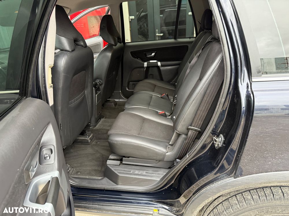 Volvo XC 90 - 8