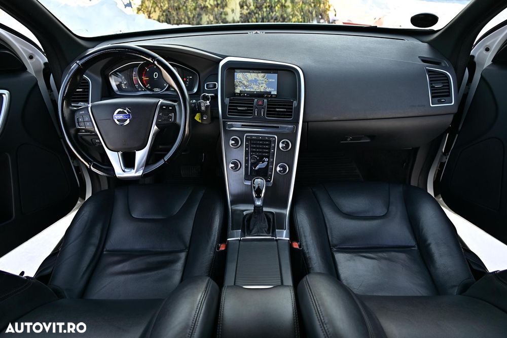 Volvo XC 60 D4 Geartronic Summum - 17