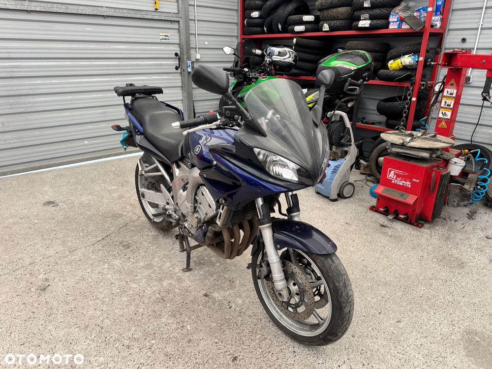 Yamaha FZ6 - 1