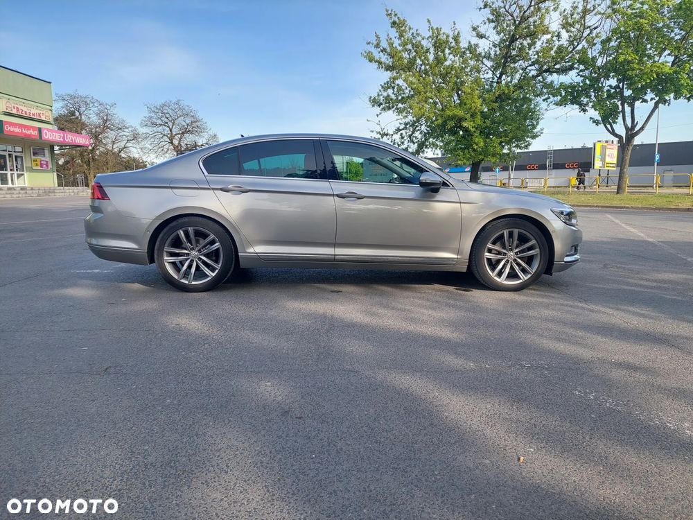 Volkswagen Passat - 8