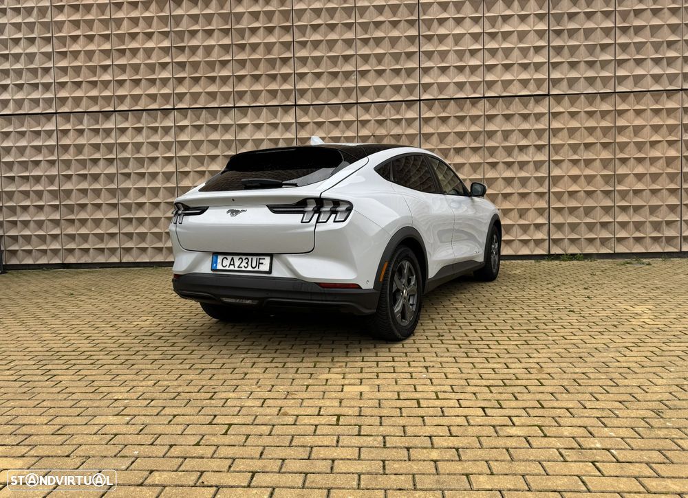 Ford Mustang Mach-E Standard - 3