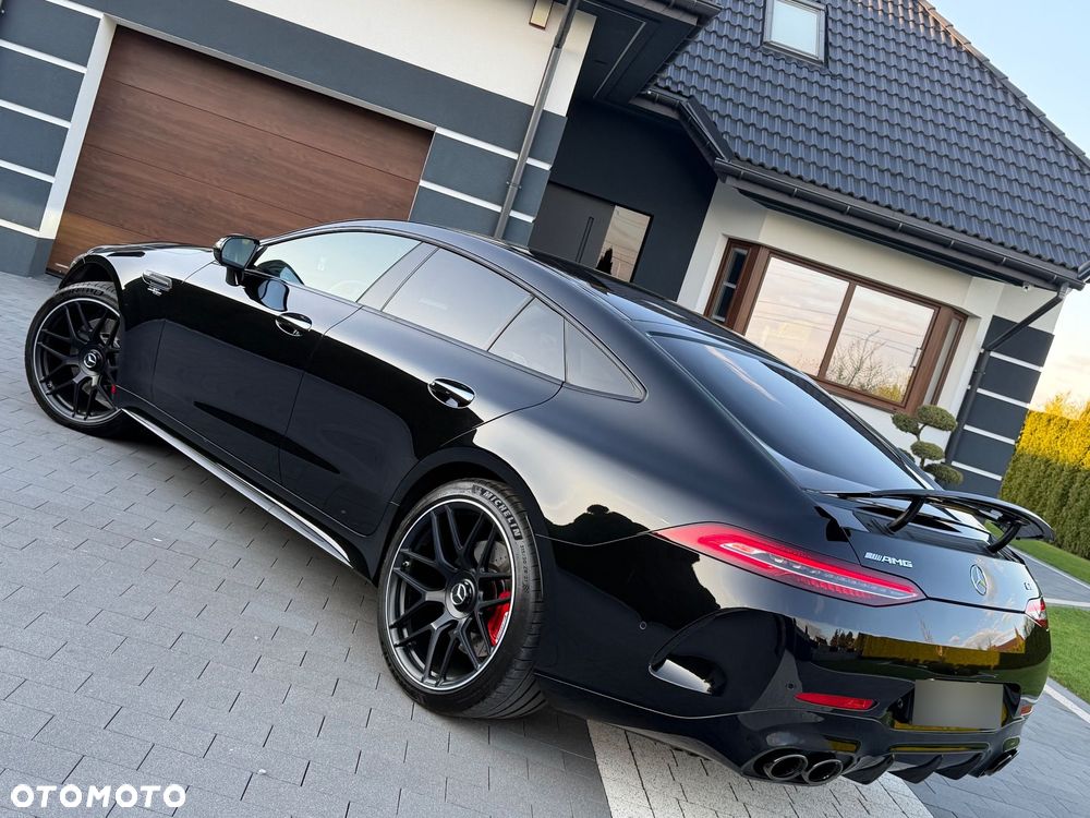 Mercedes-Benz AMG GT 43 4-Matic+ Special Edition Red - 3