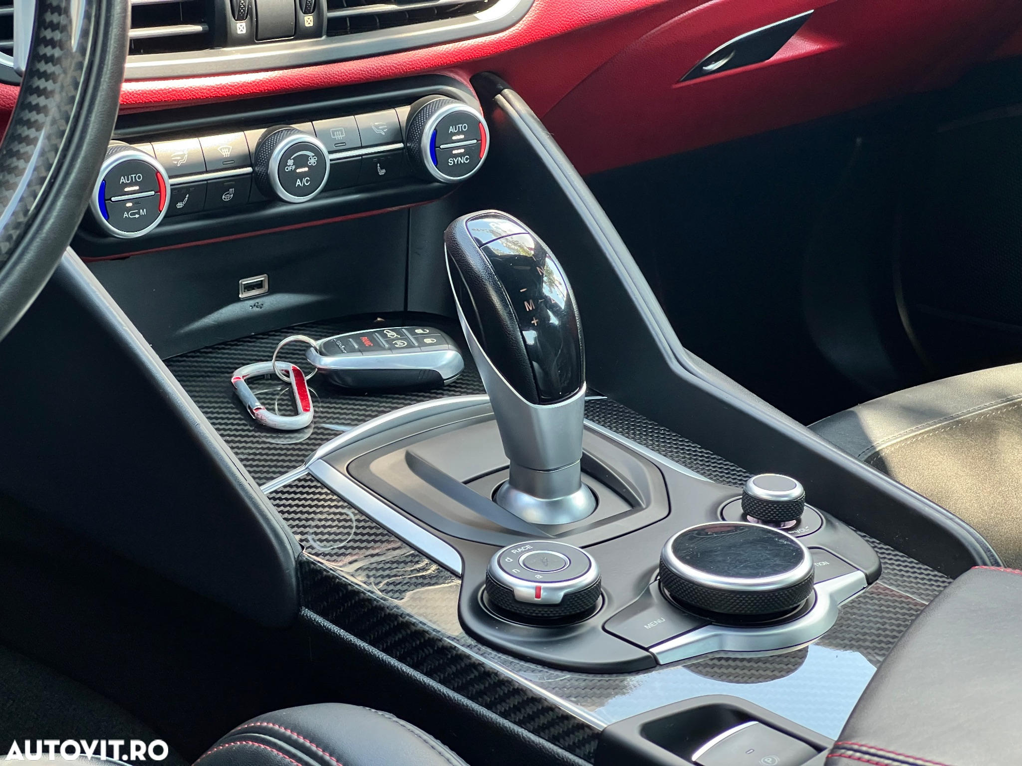 Alfa Romeo Giulia 2.9 V6 Bi-Turbo AT8 Quadrifoglio - 7