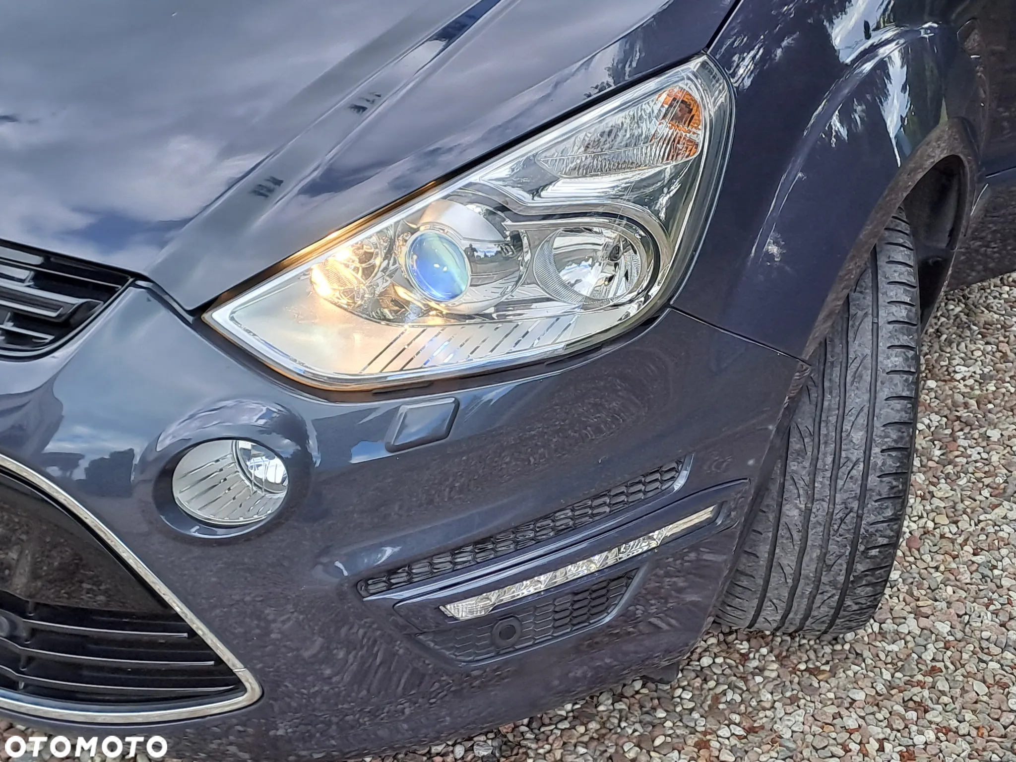 Ford S-Max - 17