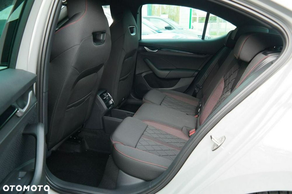 Skoda Octavia - 25