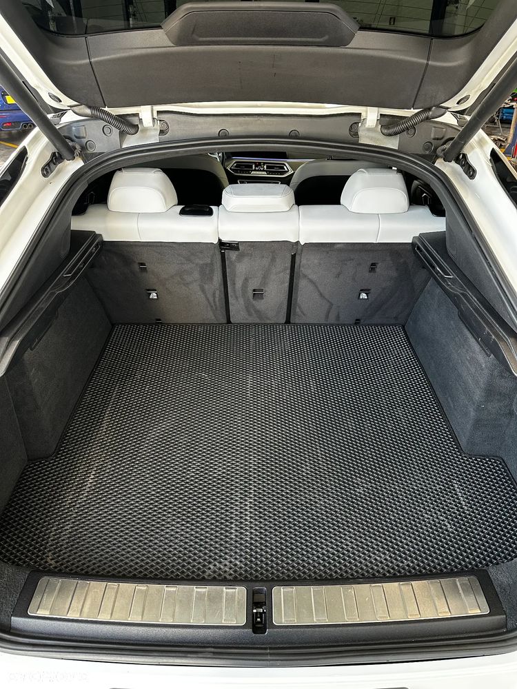 BMW X6 - 19