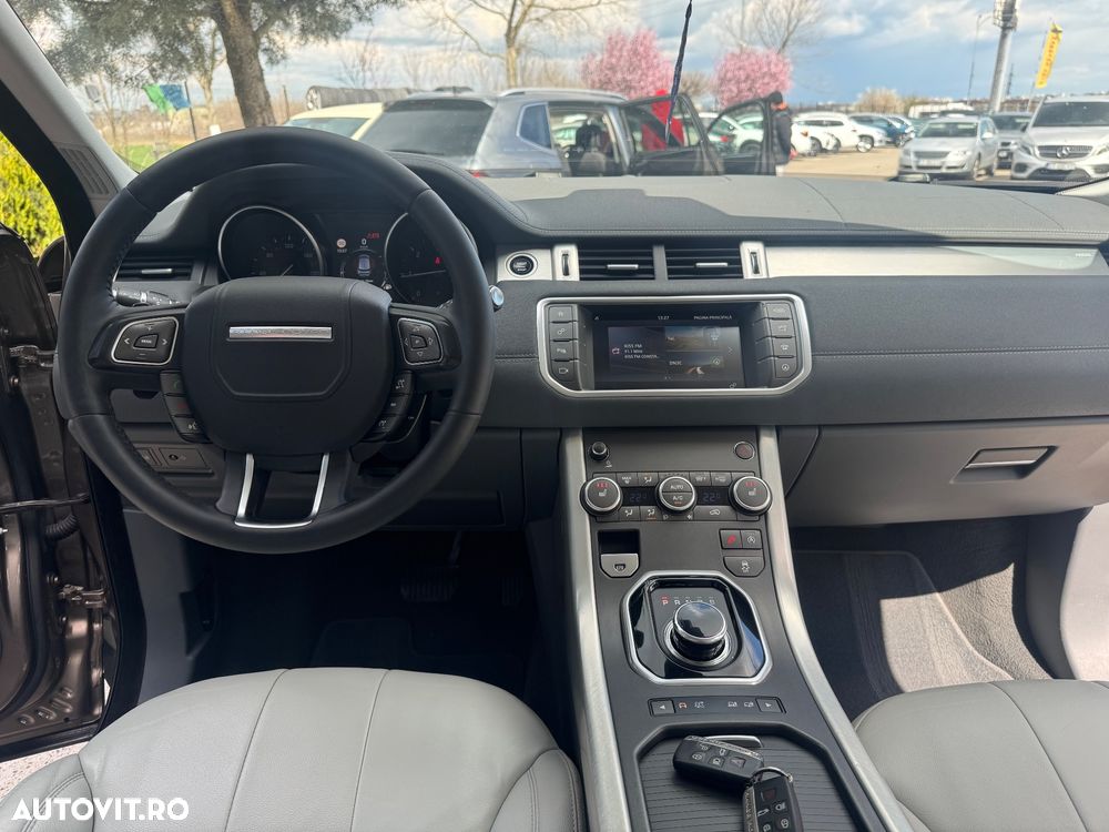 Land Rover Range Rover Evoque 2.0 D150 SE - 27