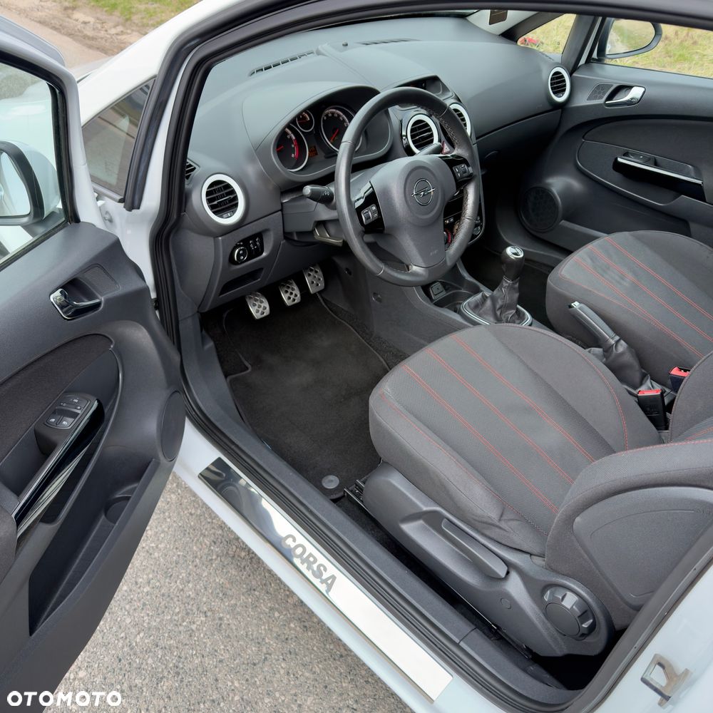 Opel Corsa 1.4 16V Color Edition - 9