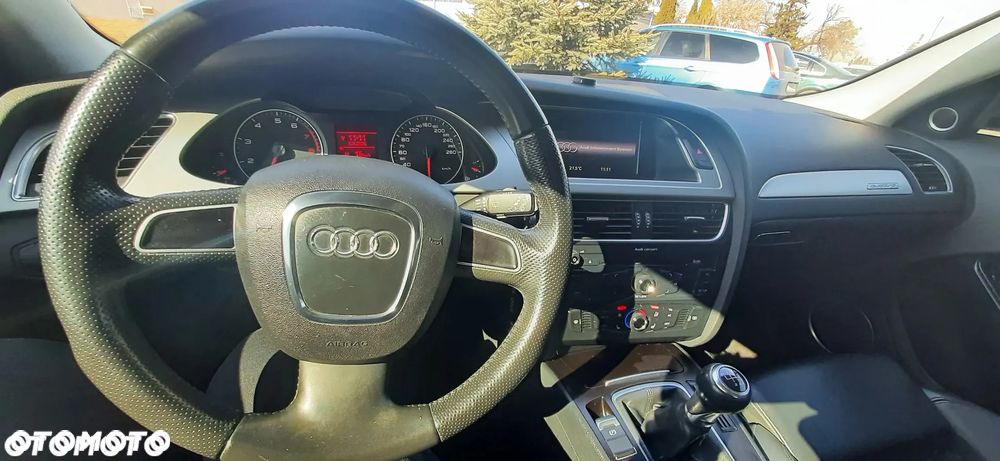 Audi A4 Avant 2.0 TFSI Quattro - 33