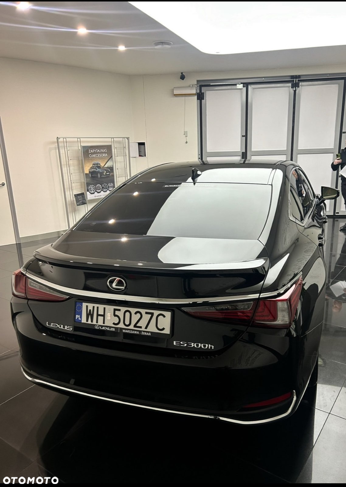 Lexus ES - 5