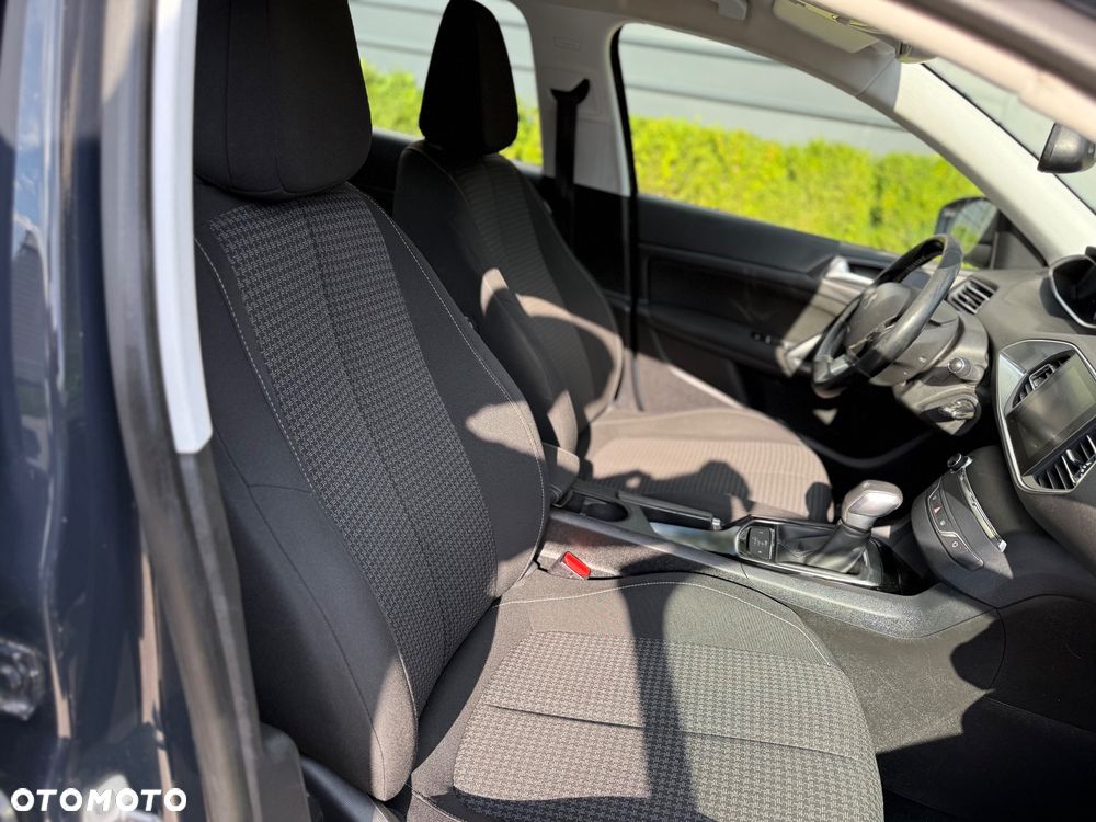 Peugeot 308 BlueHDi 120 EAT6 Stop & Start Active Business-Paket - 19