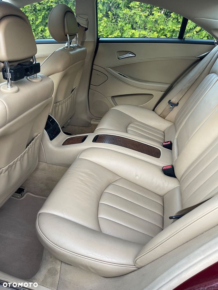 Mercedes-Benz CLS 500 - 11