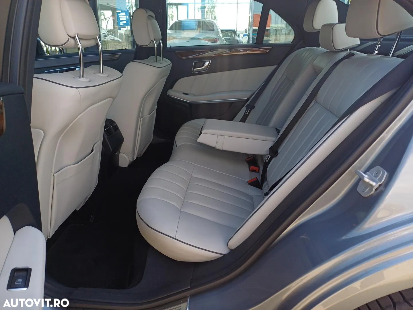 Mercedes-Benz E 250 BlueTEC 4Matic 7G-TRONIC Elegance - 20