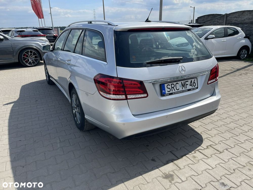 Mercedes-Benz Klasa E 250 BlueTEC 9G-TRONIC Classic - 4