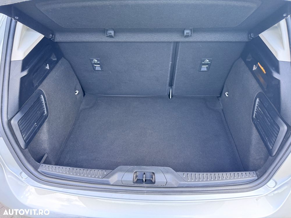 Ford Focus 1.5 EcoBlue Titanium Business - 23