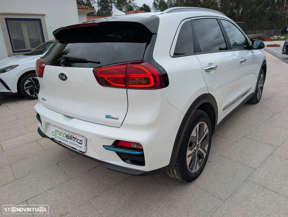 Kia e-Niro Vision - 16