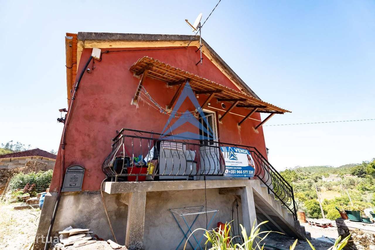 Moradia T3 com enorme potencial e vista panorâmica sobre a serra –... - Grande imagem: 3/60