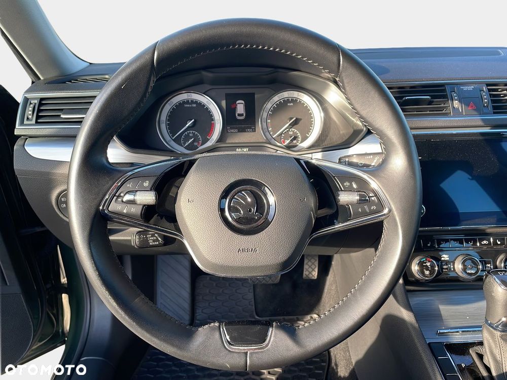 Skoda Superb 2.0 TDI DSG Ambition - 12