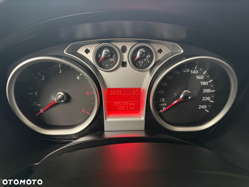 Ford Kuga 2.0 TDCi 4x4 Titanium - 24