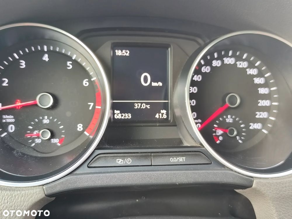Volkswagen Polo - 28