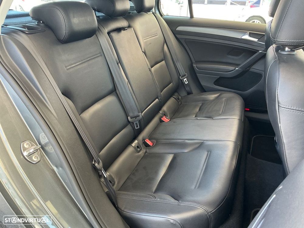 VW Golf - 11