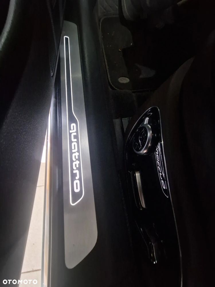 Audi A8 3.0 TFSI Quattro tiptronic Langversion - 12