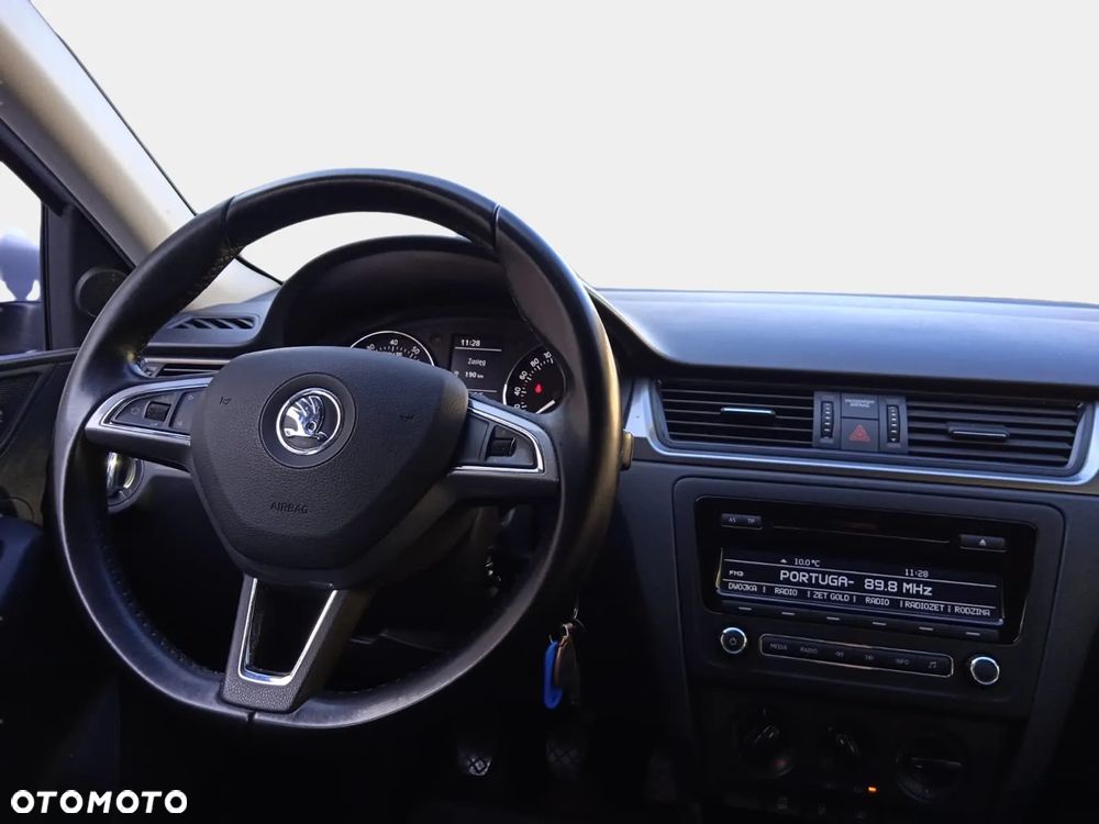 Skoda RAPID Spb 1.2 TSI Ambition - 13