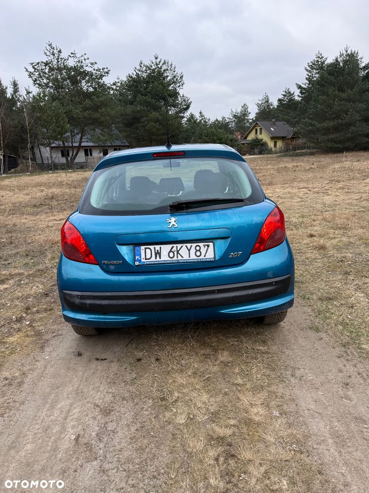 Peugeot 207 1.4 16V Presence - 4