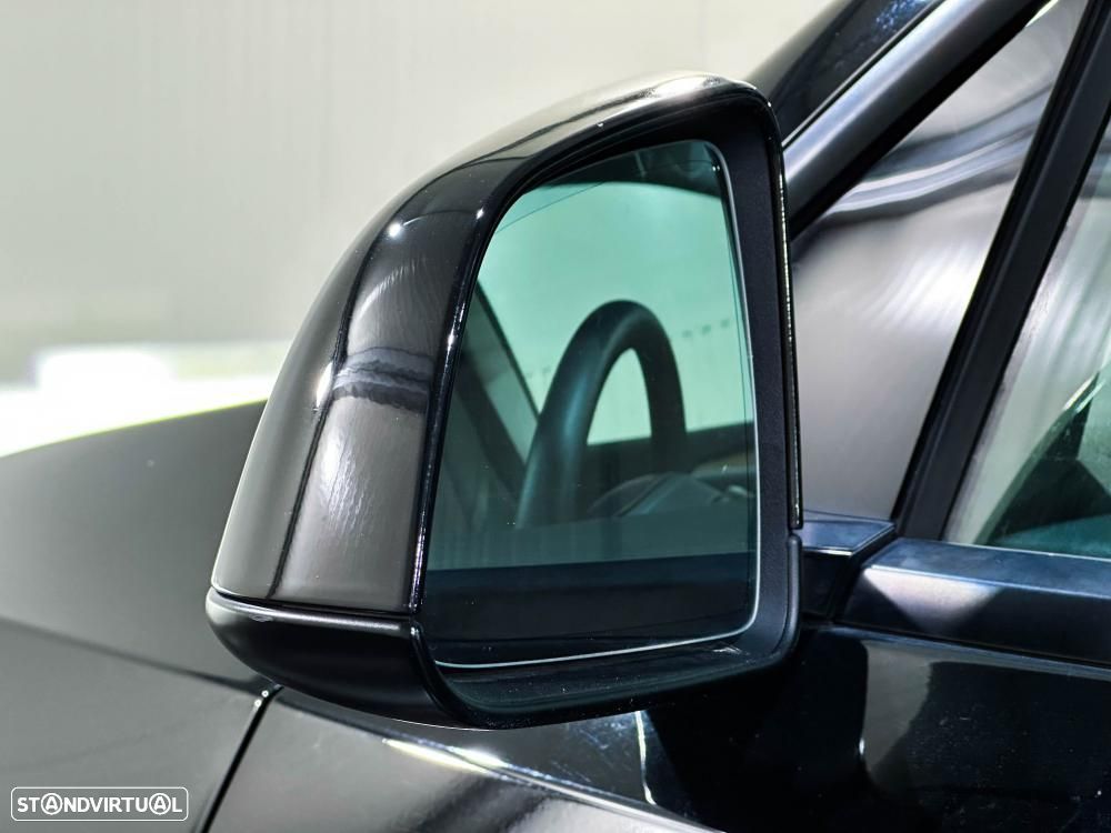 Tesla Model Y Long Range Dual Motor AWD - 18