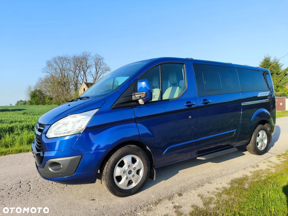 Ford Tourneo Custom 2.0 EcoBlue L2 Shuttle Bus Titanium - 38