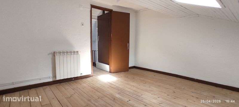 Moradia em Pedra em Manteigas – 4 Quartos – Aquecimento Central - Grande imagem: 5/6