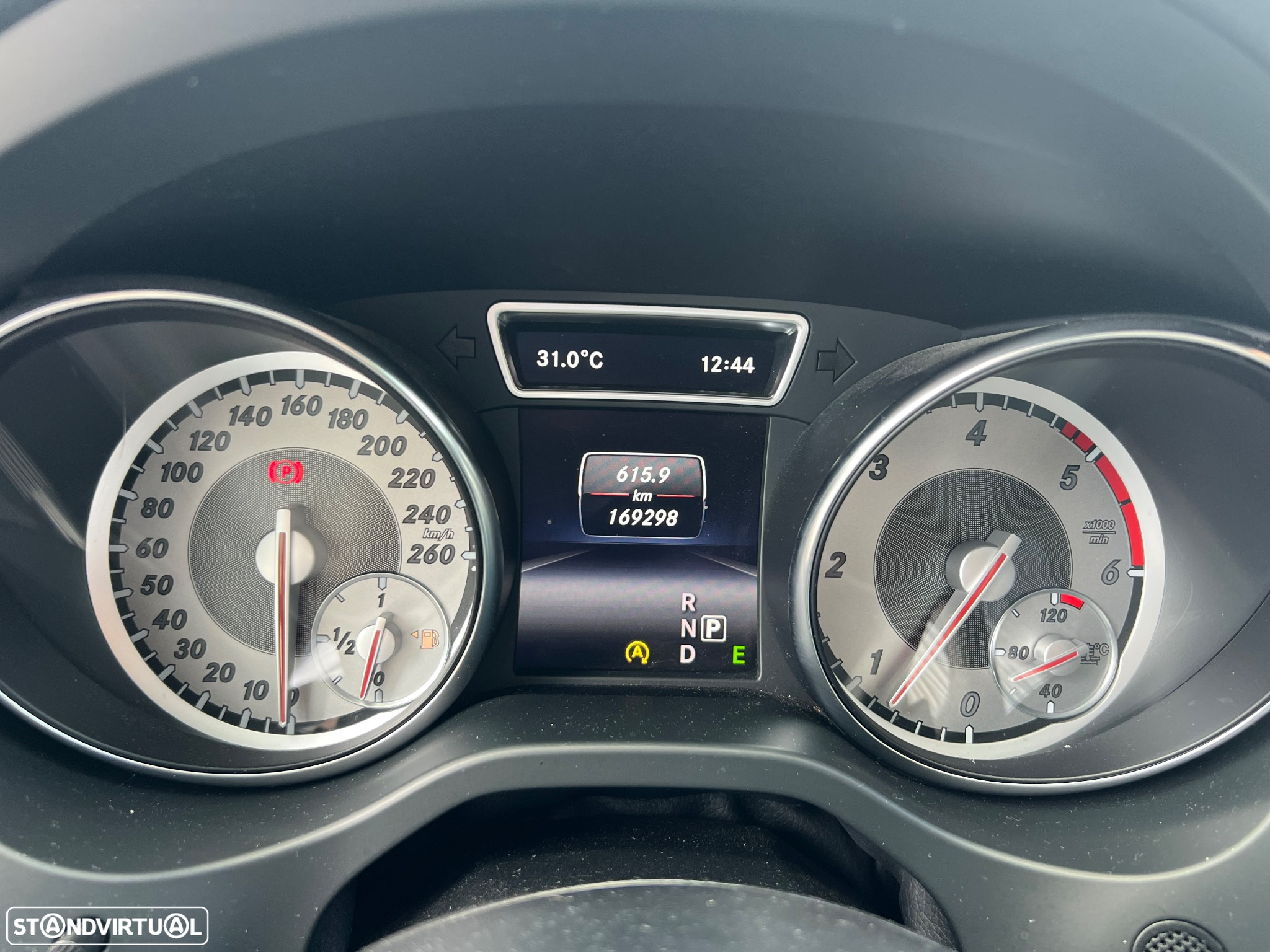 Mercedes-Benz CLA 200 - 11