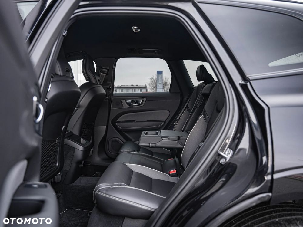 Volvo XC 60 D4 Geartronic RDesign - 31