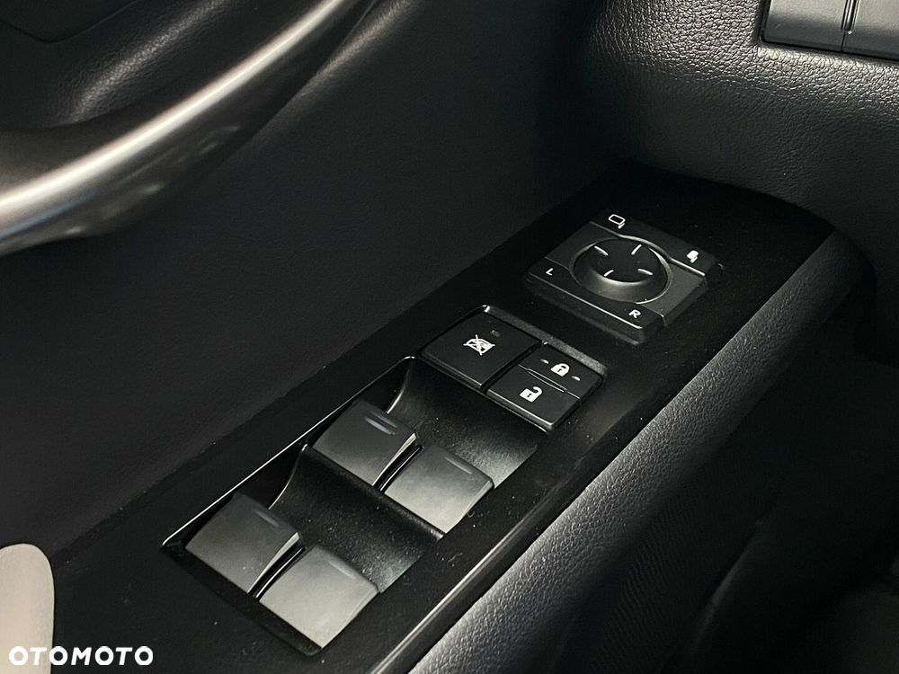 Lexus UX 250h GPF F Impression 2WD - 35