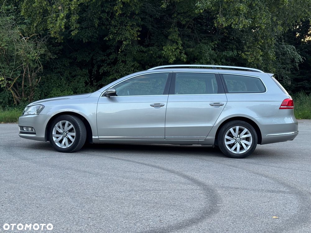 Volkswagen Passat 1.6 TDI DPF BlueMotion Technology Comfortline - 2