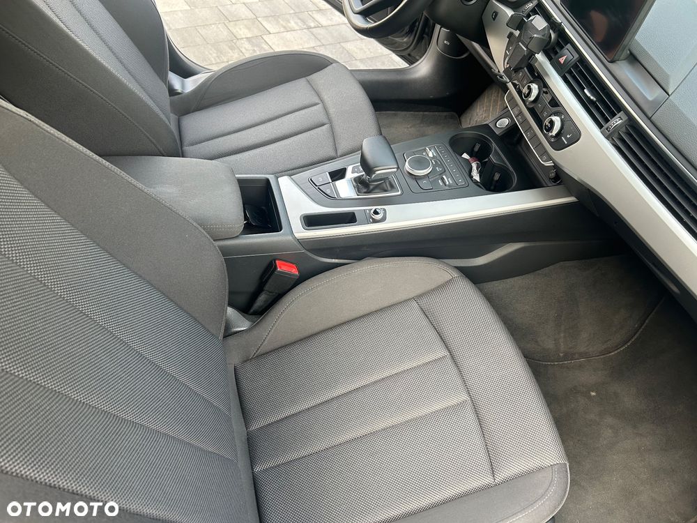 Audi A4 Avant 35 TDI S tronic - 40