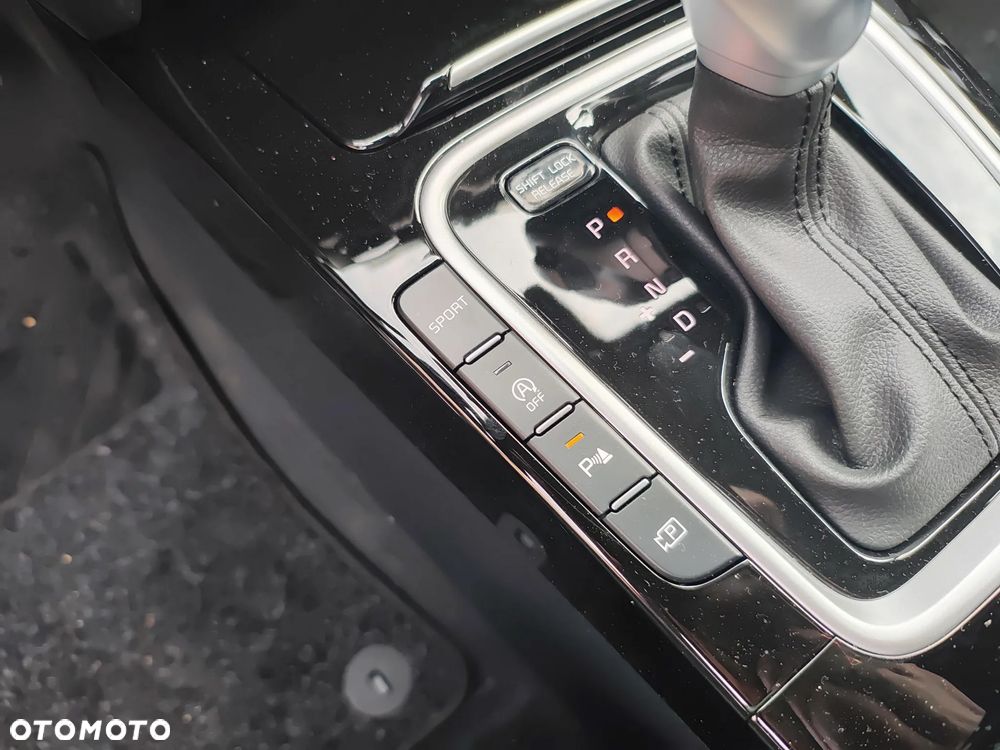 Kia XCeed 1.6 T-GDI Tribute DCT - 19