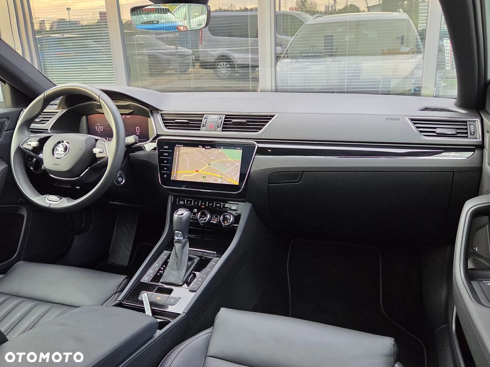Skoda Superb 2.0 TDI SCR L&K DSG - 32