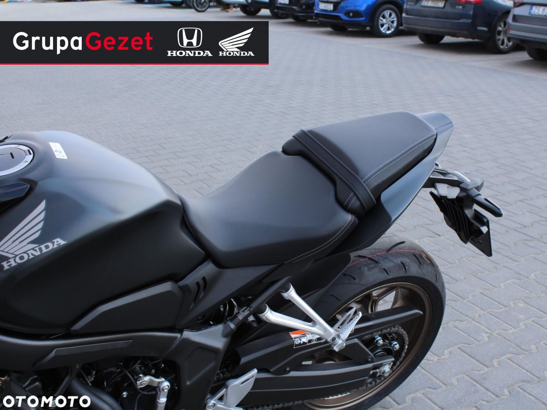 Honda CB - 8