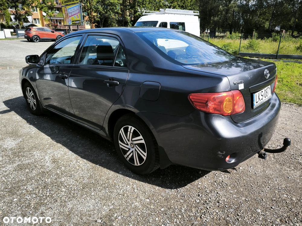 Toyota Corolla - 5